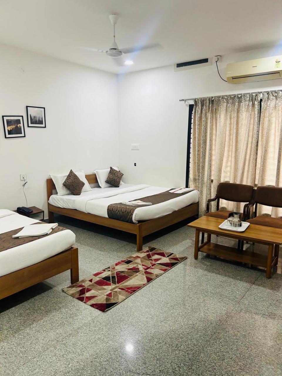 Hotel Queens Comfort مَسّور المظهر الخارجي الصورة