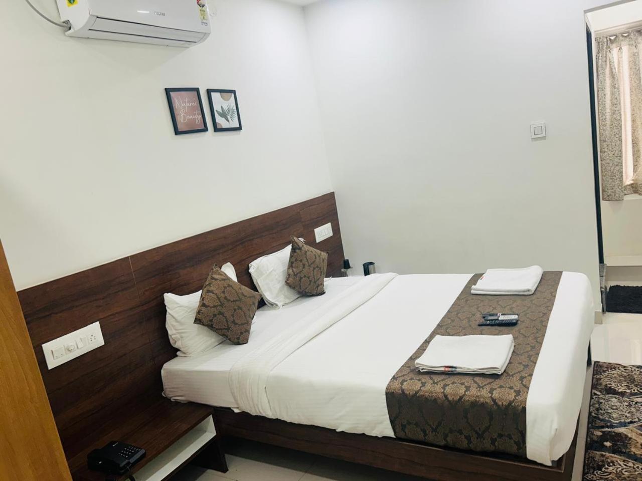 Hotel Queens Comfort مَسّور المظهر الخارجي الصورة