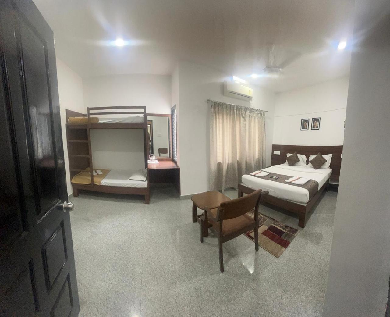 Hotel Queens Comfort مَسّور المظهر الخارجي الصورة