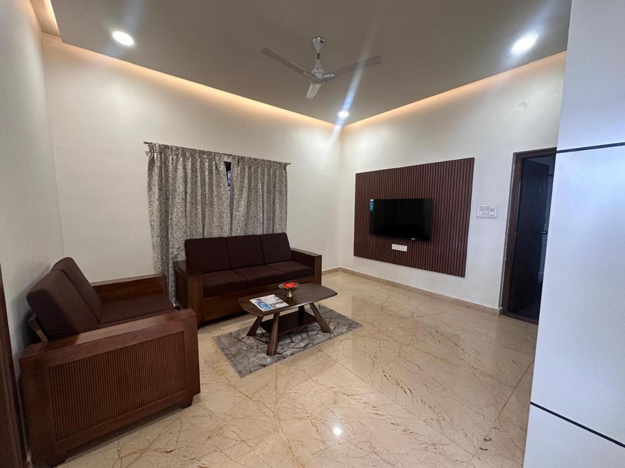 Hotel Queens Comfort مَسّور المظهر الخارجي الصورة