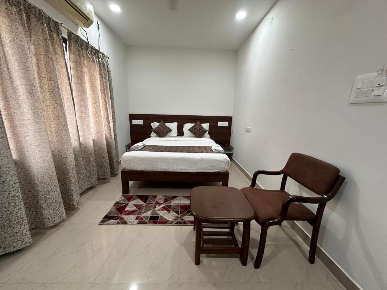Hotel Queens Comfort مَسّور المظهر الخارجي الصورة