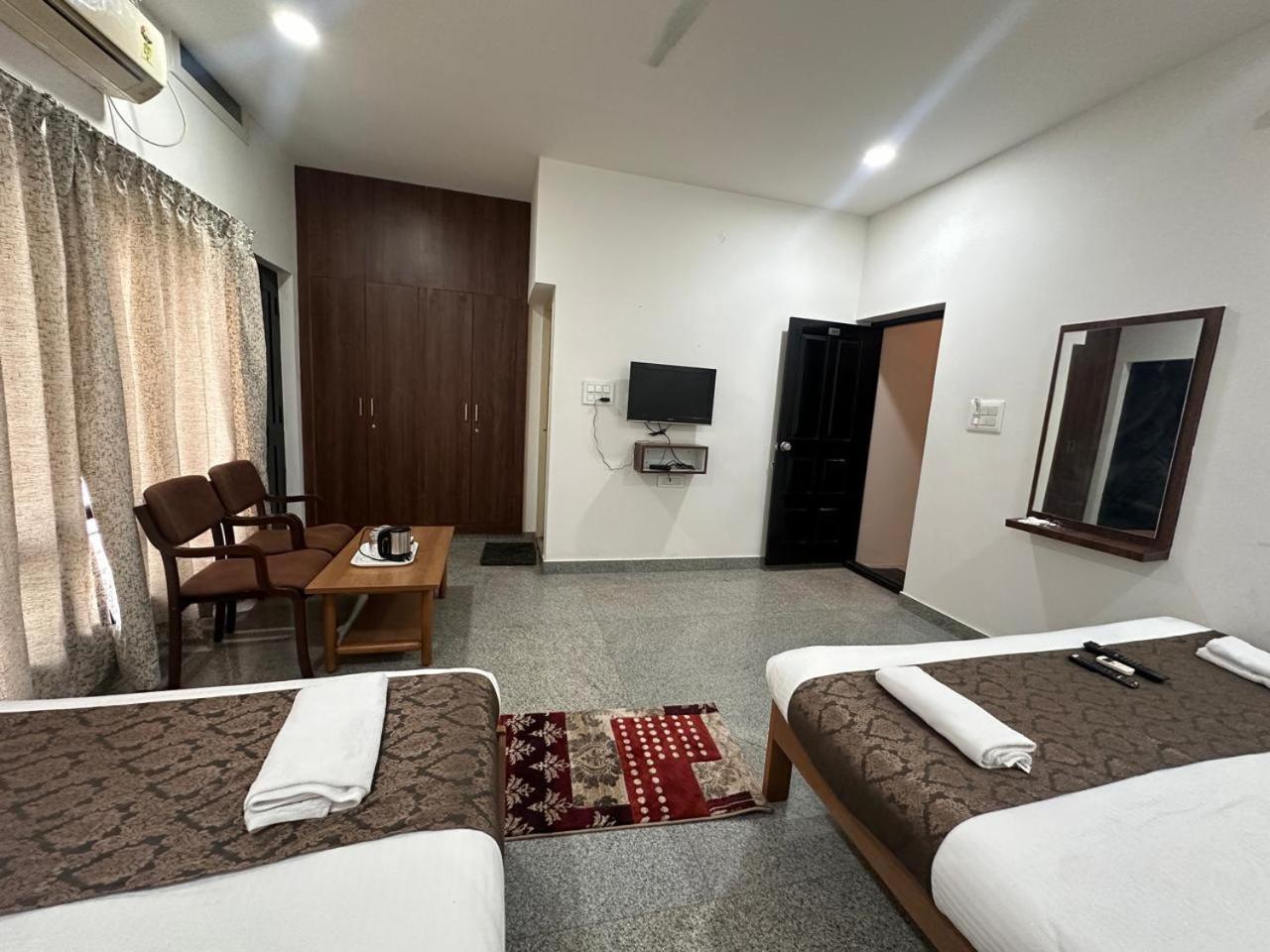 Hotel Queens Comfort مَسّور المظهر الخارجي الصورة
